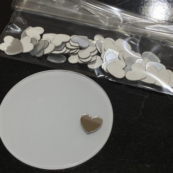 50 Adet 1.5 Gümüş Kalp Pleksi