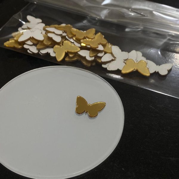 50 Adet 1.5cm Altın Kelebek Pleksi